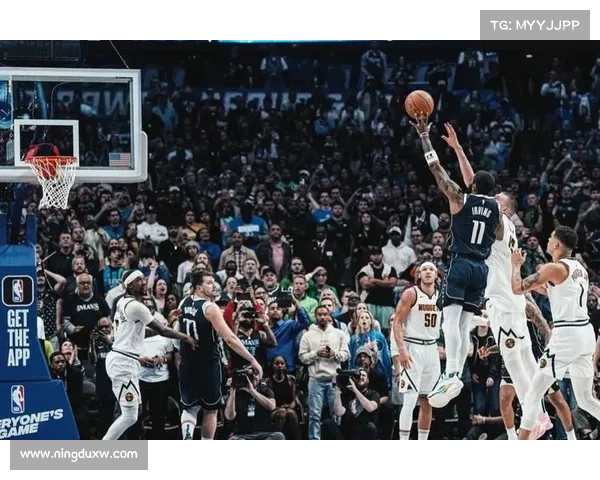 NBA压哨球绝杀时刻回顾 各路球星演绎惊心动魄的瞬间